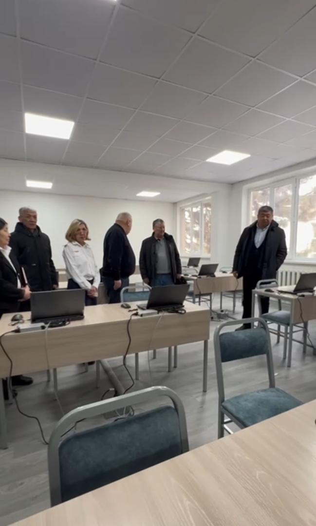 Визит профессорско-преподавательского состава КГТУ им. И. Раззакова в ПЛ №97: обмен опытом и обсуждение образовательных программ